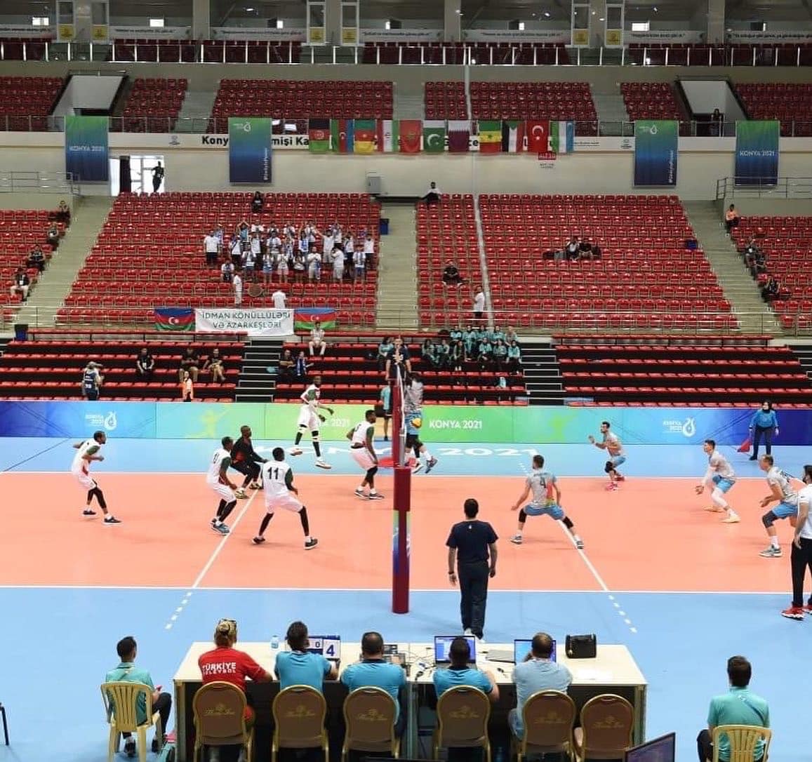 Kişi voleybolçularımız İslamiadaya qələbə ilə başladılar - FOTO